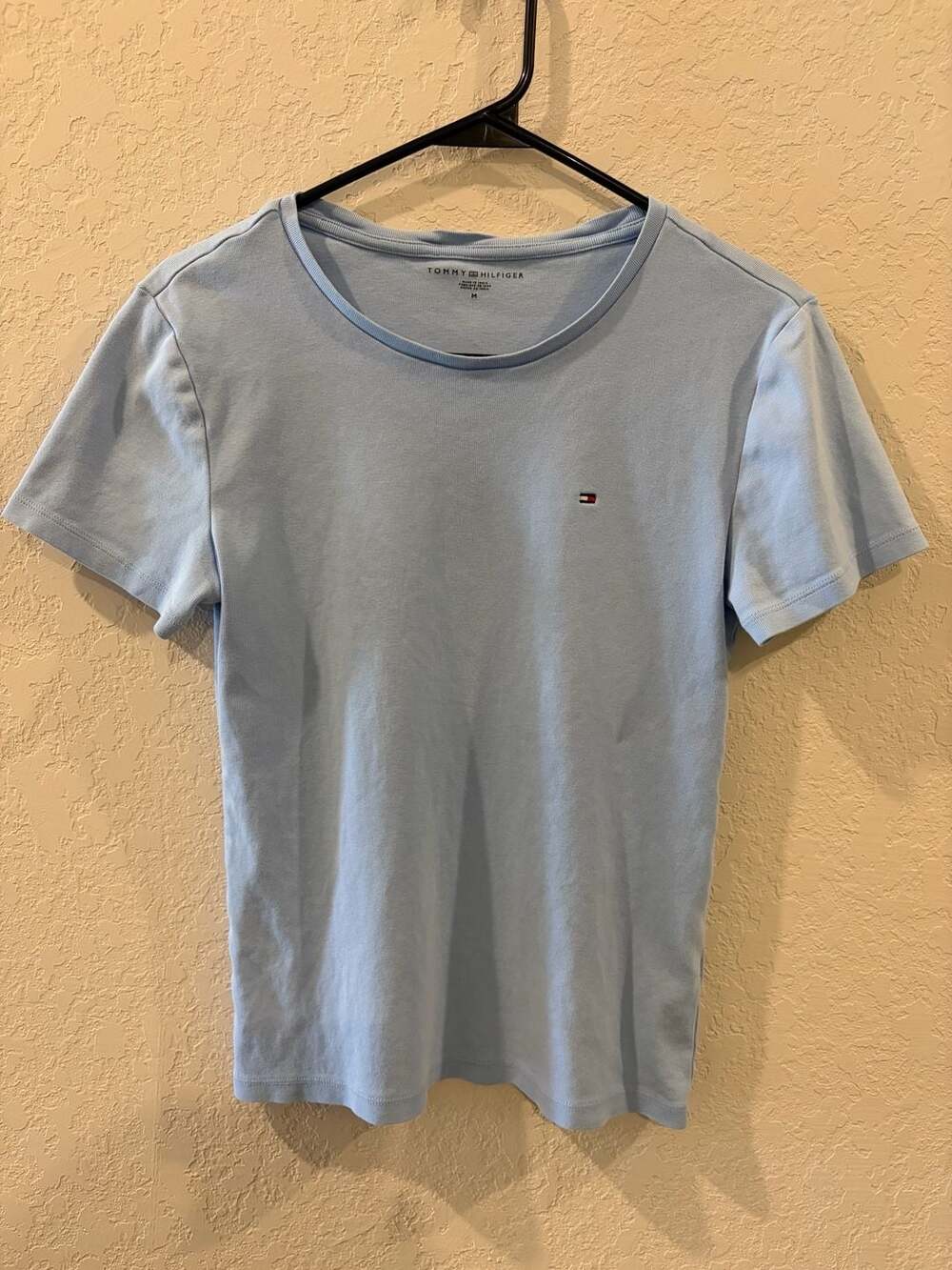 Tommy Hilfiger Women's Slim Cody Short Sleeve Crew Neck T-Shirt in Light Blue
